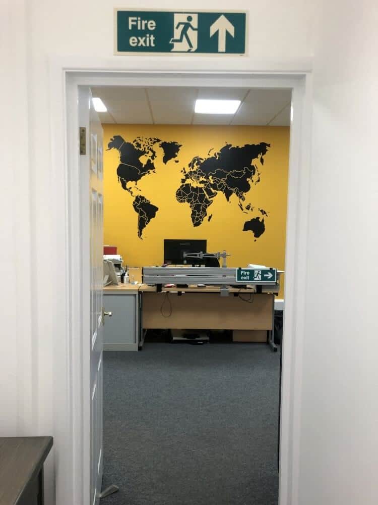 Sign-Makers-UK-Bespoke-Signs (4)