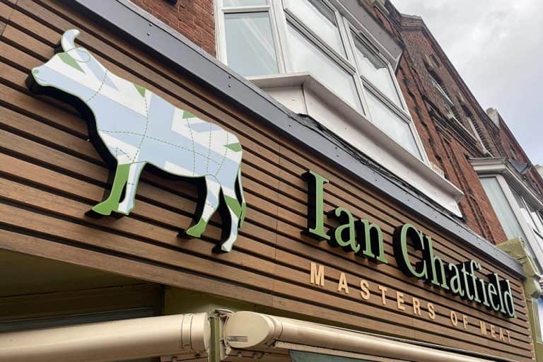 Shop-Front-Signage-Ideas