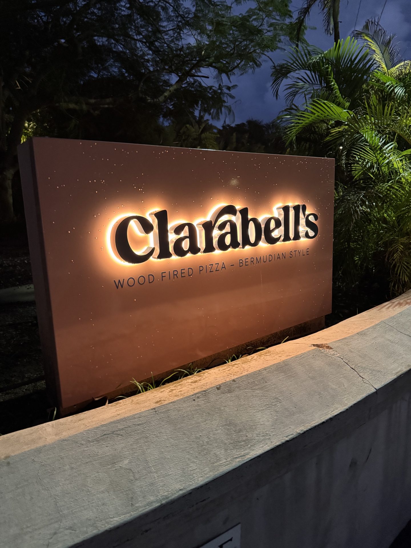 Halo Illuminated 3D Sign