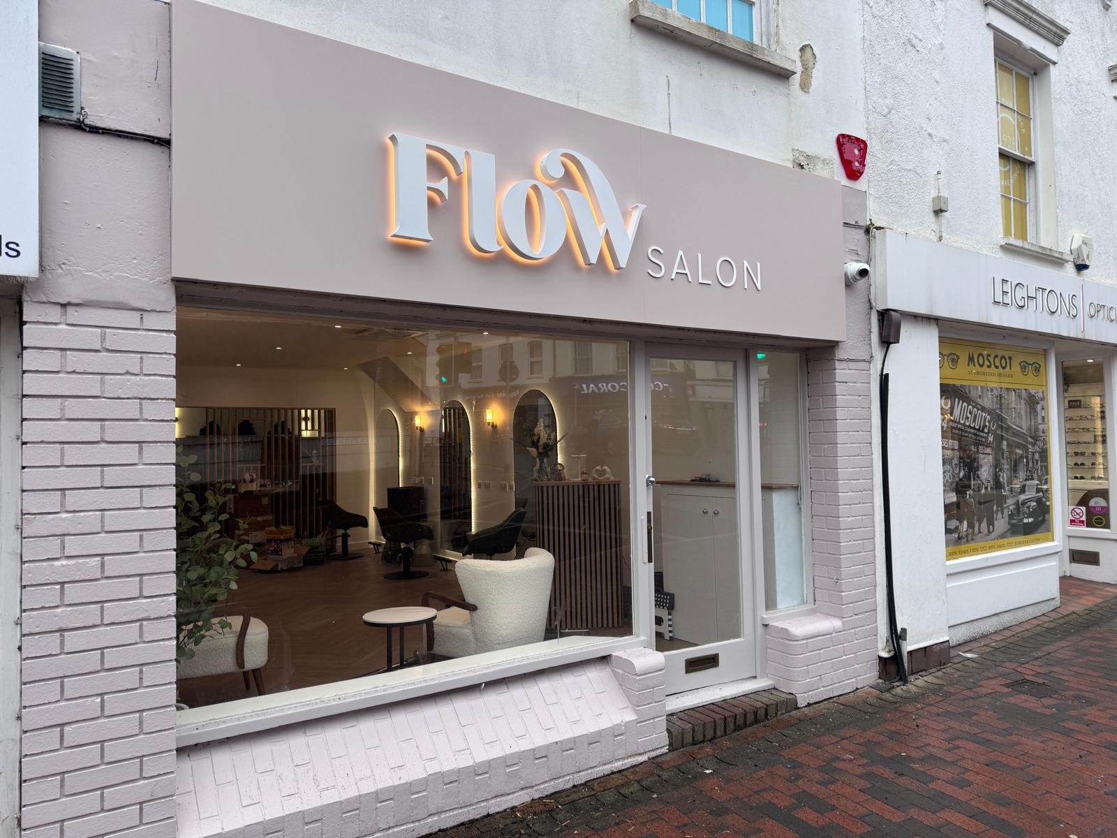 Signmakers-UK-Shop-Front-Signs-1--(1)