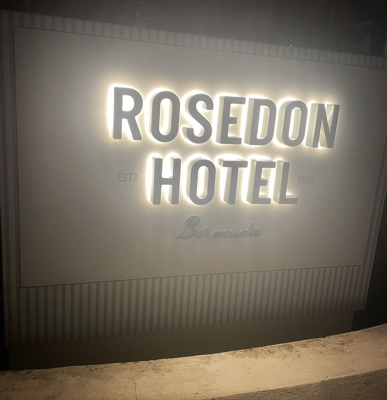 Rosedon Sign Illuminated